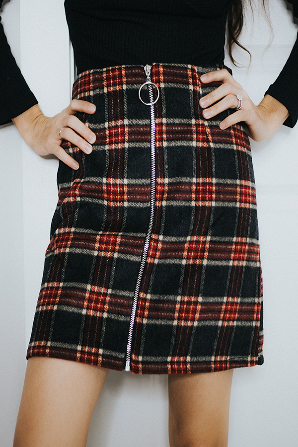 – PLAID SKIRT. WINTERS FAVORITE PATTERN, PLAID. THIS ZIP UP PLAID SKIRT IS EVERY GIRLS MUST NEEDED PIECE FOR THE SEASON.