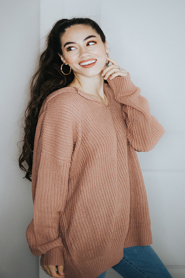 OVERSIZED HOODED DUSTY ROSE SWEATER. WHATS BETTER THAN AN OVERSIZED SWEATER? ONE THAT HAS A HOODIE ALSO. LONGER IN LENGTH TO ENSURE WEARING LEGGINGS WITH THIS BEAUTY WILL BE ACCEPTABLE. A BEST SELLER AND GROUP FAVORITE!