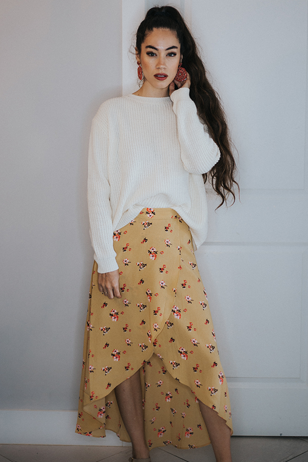 GRANOLA FLORAL HI/LOW MAXI SKIRT
HI/LOW TULIP HEM. BACK ZIPPER WITH FIT/FLARE SHAPE.
98% POLYESTER 2% SPANDEX
SMALL 2-4 MEDIUM 6-8 LARGE 10-12