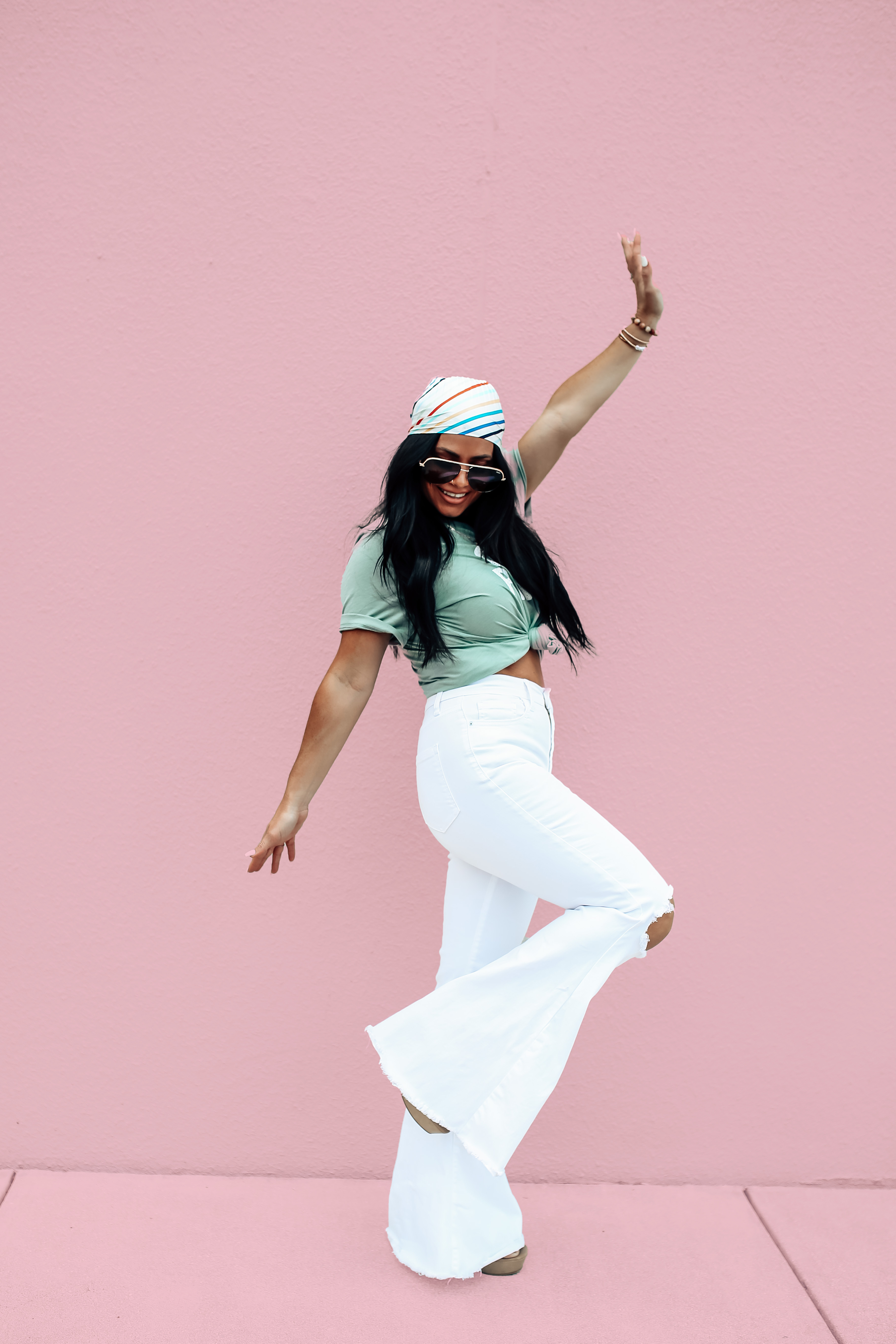 HIGH RISE BELL BOTTOMS. SOLID WHITE PREMIUM DENIM. VERY SOFT AND STRETCHY. DISTRESSED KNEES AND HEM. INSEAM: 33” FOR ALL SIZES. 47% LYOCELL, 28% COTTON, 14% RAYON, 9% POLYESTER, 2% SPANDEX.