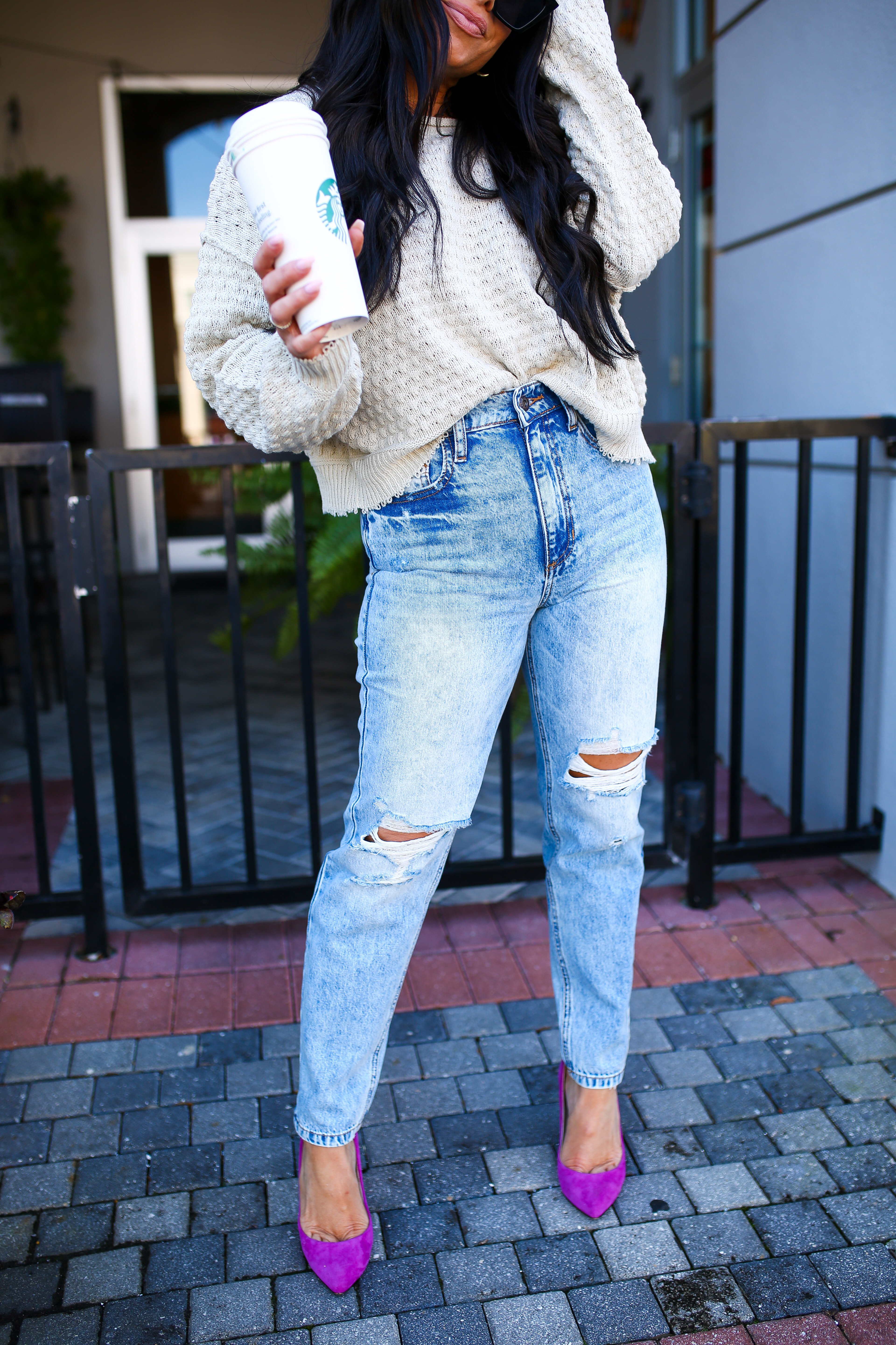 HIGH RISE ACID WASHED DENIM. RELAXED FIT RIPPED KNEES AND DISTRESSING. 28in. INSEAM. 100% COTTON. STEPHANIE IS 5’1” SIZE 4 WEARING 26. AMANDA IS 5’7” SIZE 2 WEARING 26. GABBY IS 5’8” SIZE 12 WEARING 31.